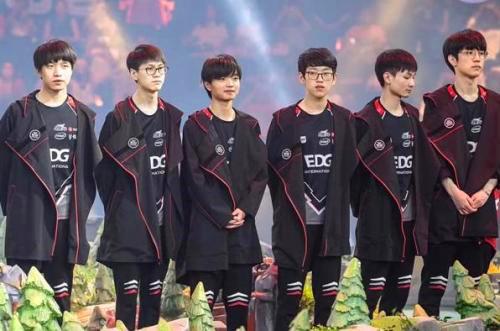 为古城增添 为古城增添