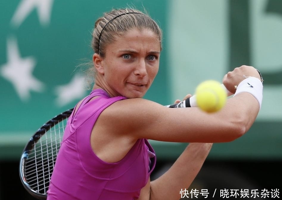 在压力下的 在压力下的