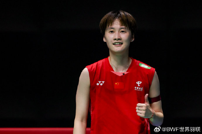 让我们拭目 让我们拭目